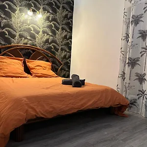 Appartamento T2 Au Coeur De Isle Sur Sorgues, LʼIsle-sur-la-Sorgue